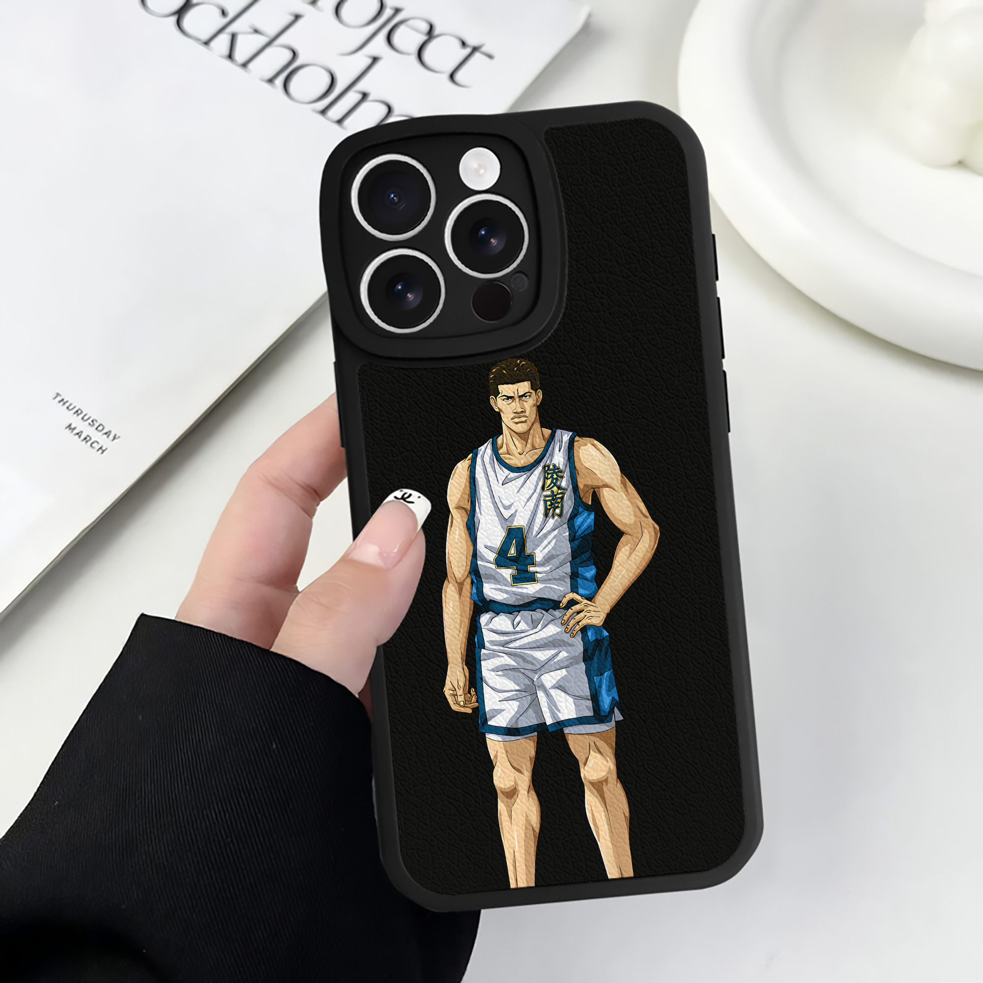 （画像用） SLAM DUNK／スラムダンク 【iPhone 16シリーズ対応】シリコンスマホケース（レザー調） 材質：シリコン